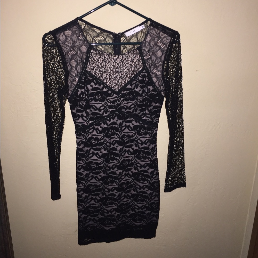 Lush lace dress size small